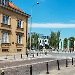 P&o Old Town