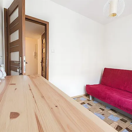 P&o Old Town Apartman *