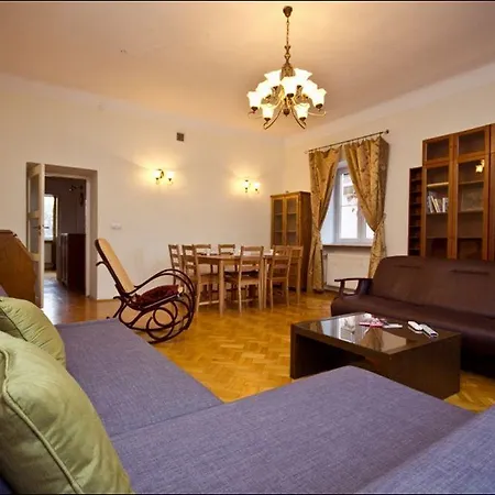 P&o Old Town Apartment *