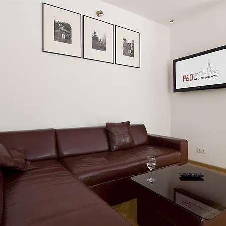 P&o Old Town Apartman