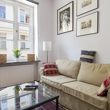 P&o Old Town Apartman *