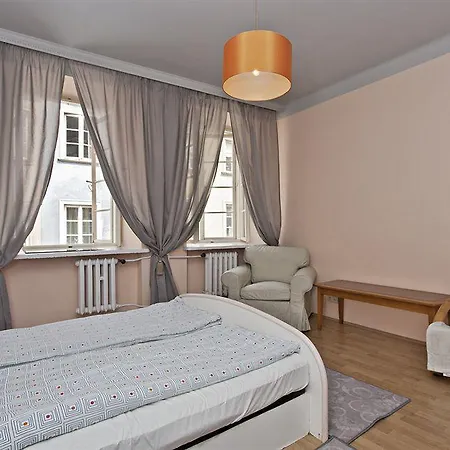 P&o Old Town Apartman *