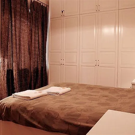 P&o Old Town Apartman