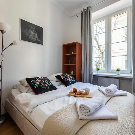 P&o Old Town Apartman Varsó