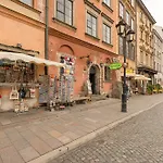 P&o Old Town *