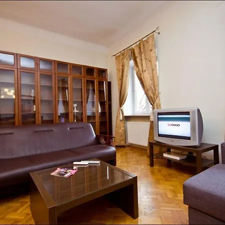 P&o Old Town * ורשה