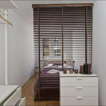 P&o Old Town דירה *